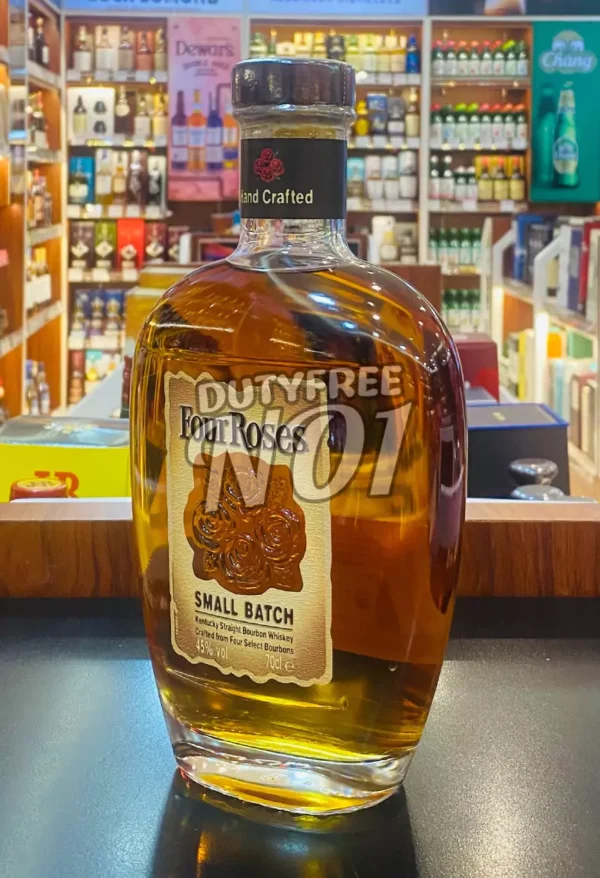 Four Roses Small Batch Bourbon (70cl) - Image 2
